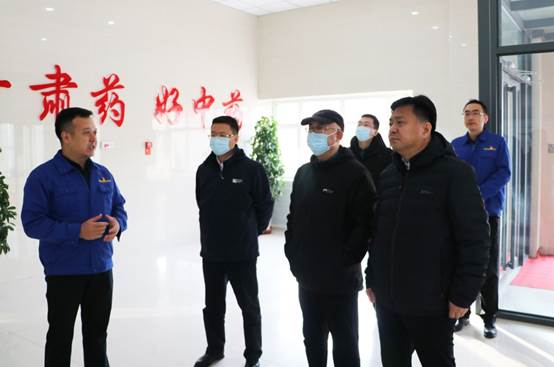 說明: 說明: C:\Users\Administrator\Desktop\技術中心\新聞稿\甘肅省科技廳副廳長李興華\李興華副廳長調研20211215\微信圖片_20211215132012.jpg